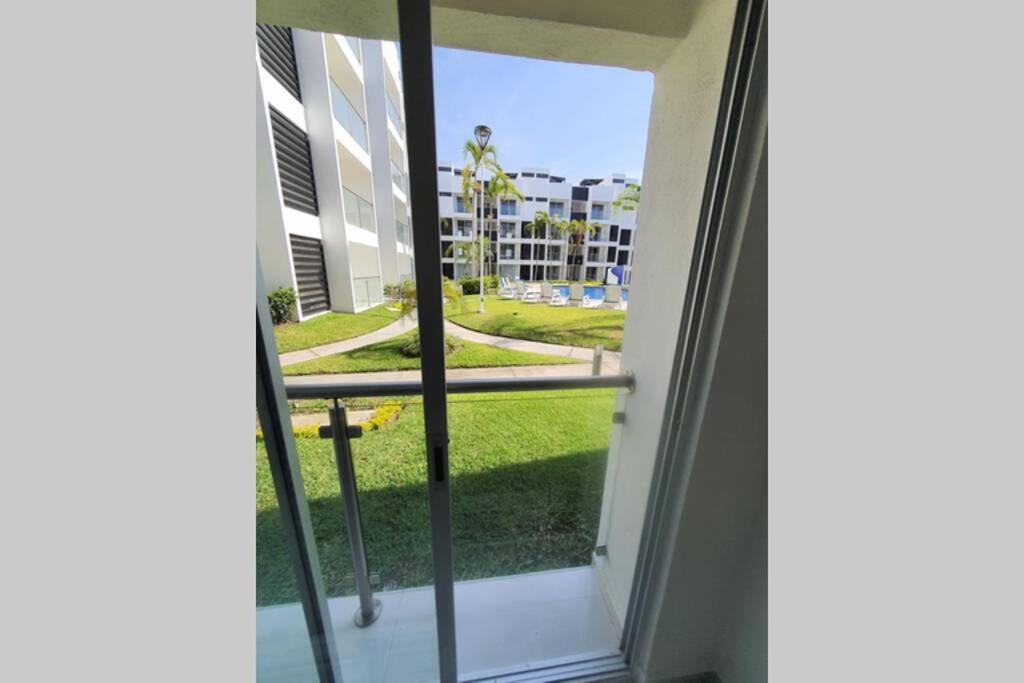 Departamento De Lujo En Manzanillo, Planta Baja Frente A La Alberca Exterior foto